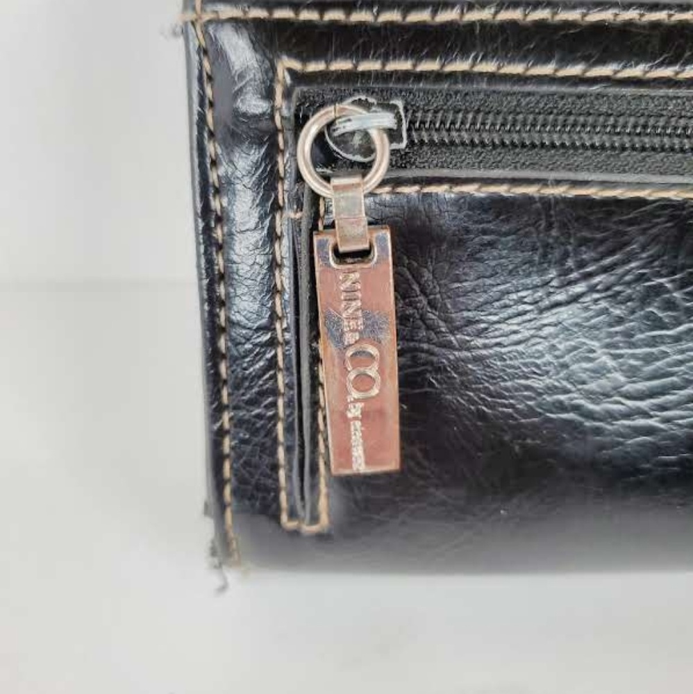 Wallet - Picture 2 of 5